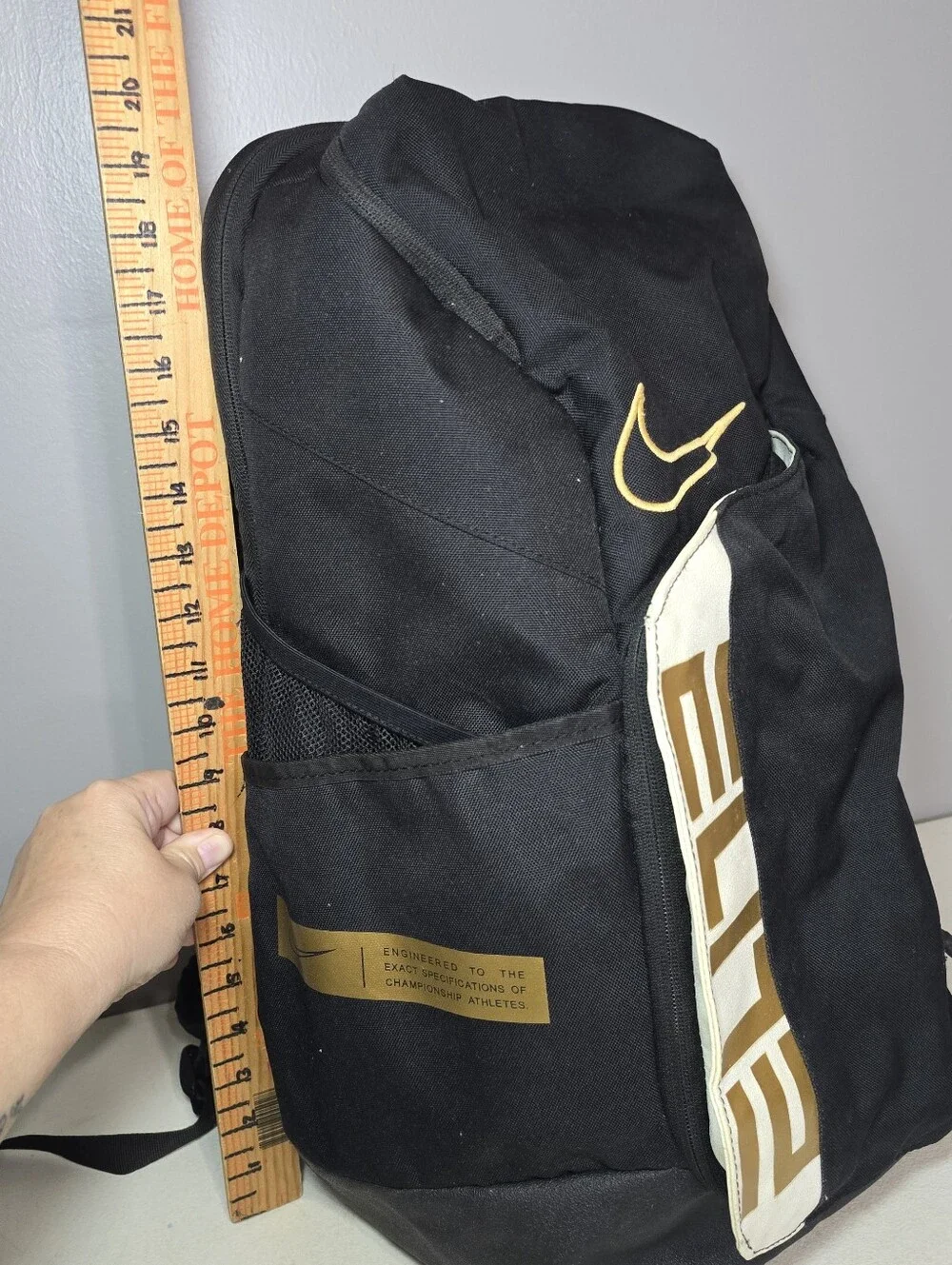 Nike Hoops Elite Pro 32L Basketball Backpack - Black/Gold